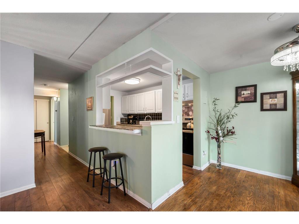 329 Geneva Avenue N #102 Oakdale MN 55128 - Tanners 7030660 image14