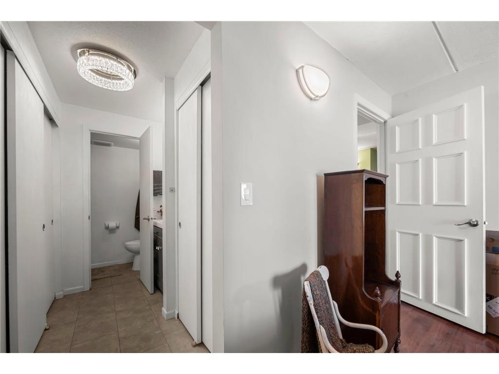 329 Geneva Avenue N #102 Oakdale MN 55128 - Tanners 7030660 image23