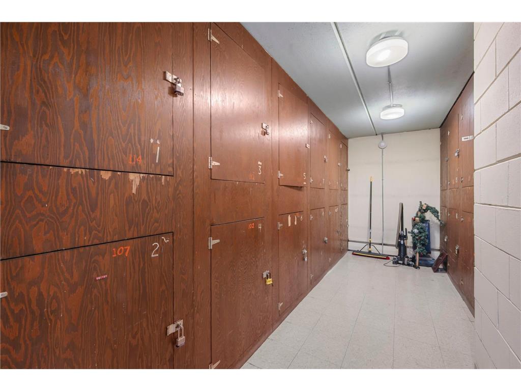 329 Geneva Avenue N #102 Oakdale MN 55128 - Tanners 7030660 image39