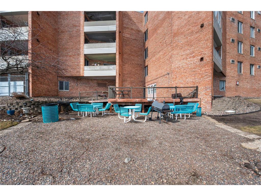 329 Geneva Avenue N #102 Oakdale MN 55128 - Tanners 7030660 image50