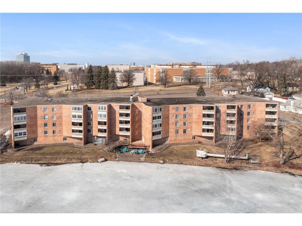 329 Geneva Avenue N #102 Oakdale MN 55128 - Tanners 7030660 image52