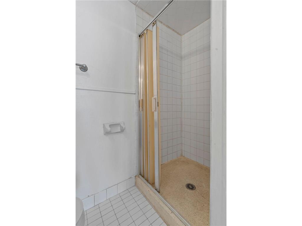 329 Geneva Avenue N #204 Oakdale MN 55128 - Tanners 7086966 image33