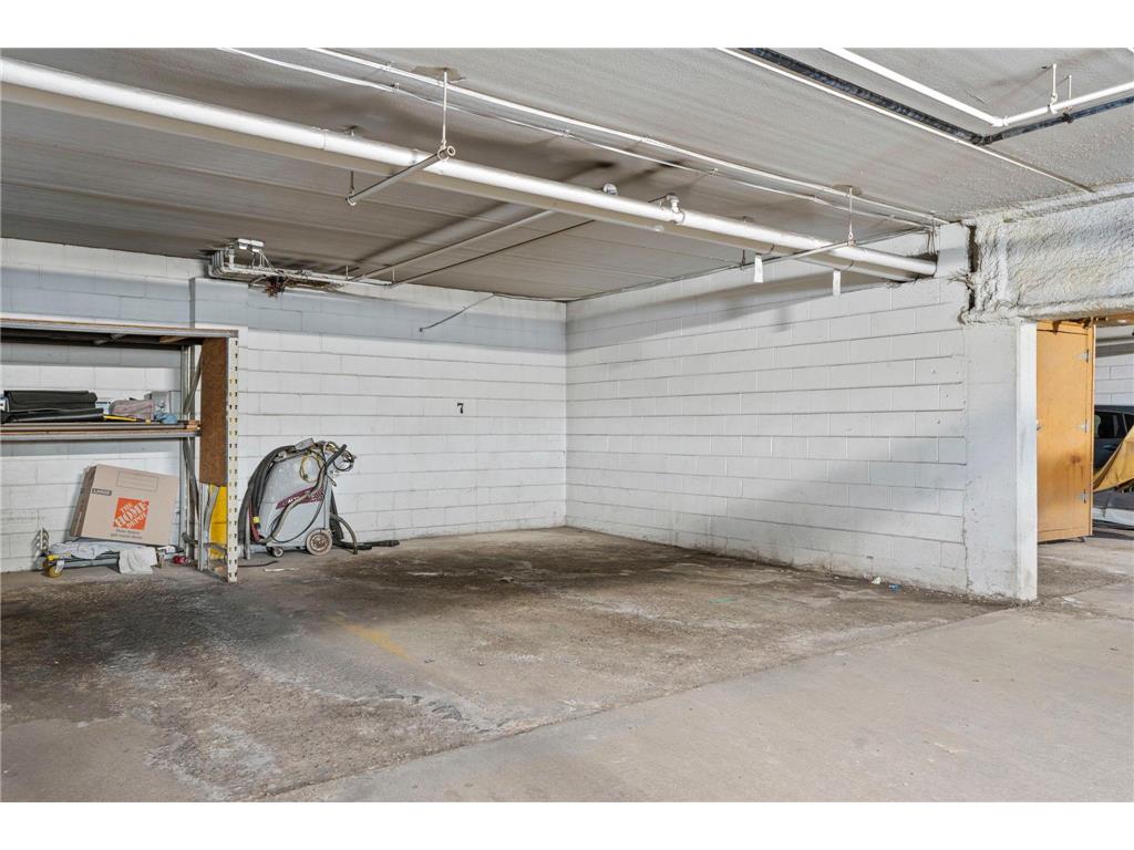 329 Geneva Avenue N #204 Oakdale MN 55128 - Tanners 7086966 image53
