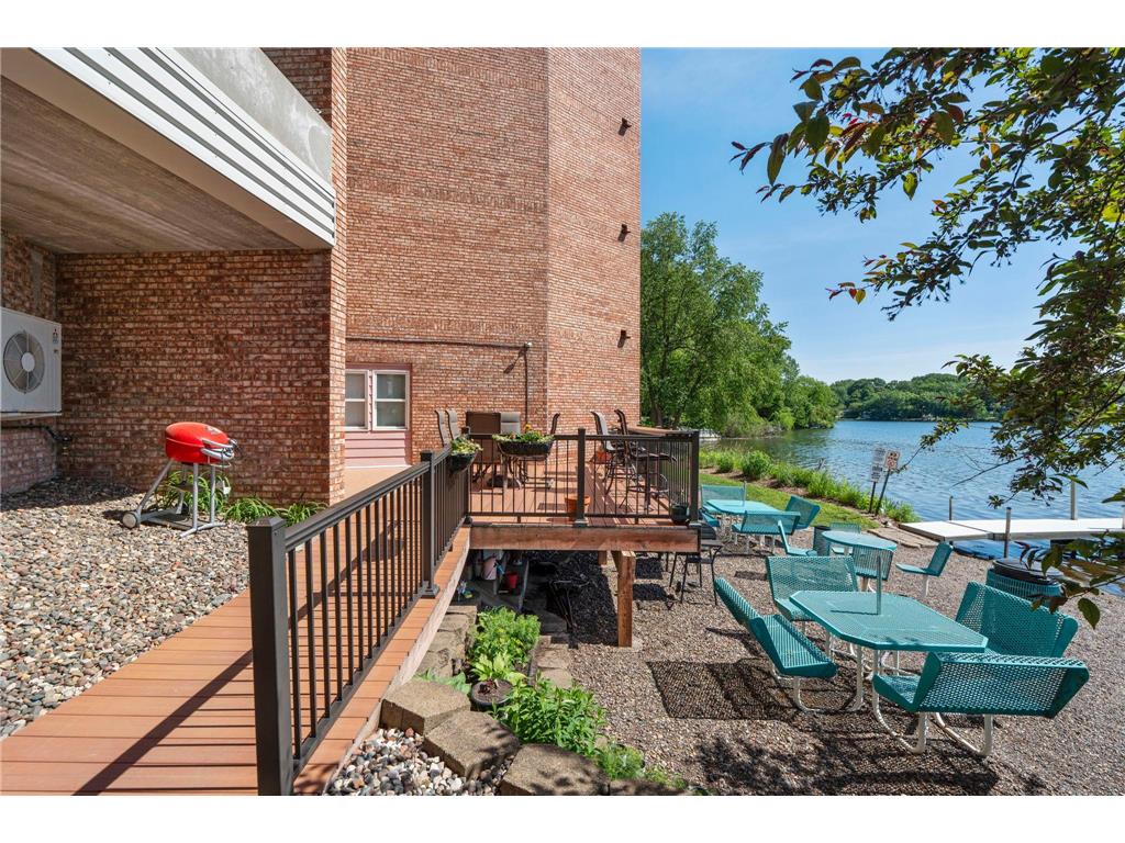 329 Geneva Avenue N #204 Oakdale MN 55128 - Tanners 7086966 image58