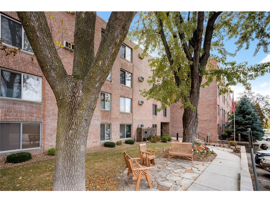 329 Geneva Avenue N 309, Oakdale, MN, 55128 MLS 6273063 Edina Realty