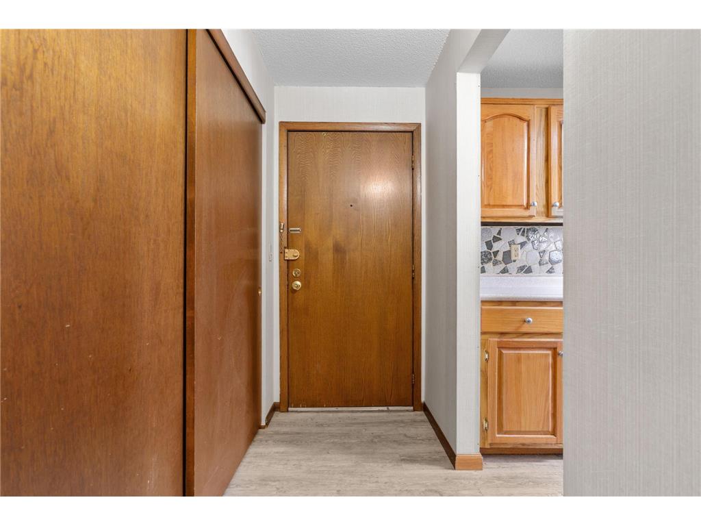 329 Geneva Avenue N #402 Oakdale MN 55128 - Tanners 7048266 image13