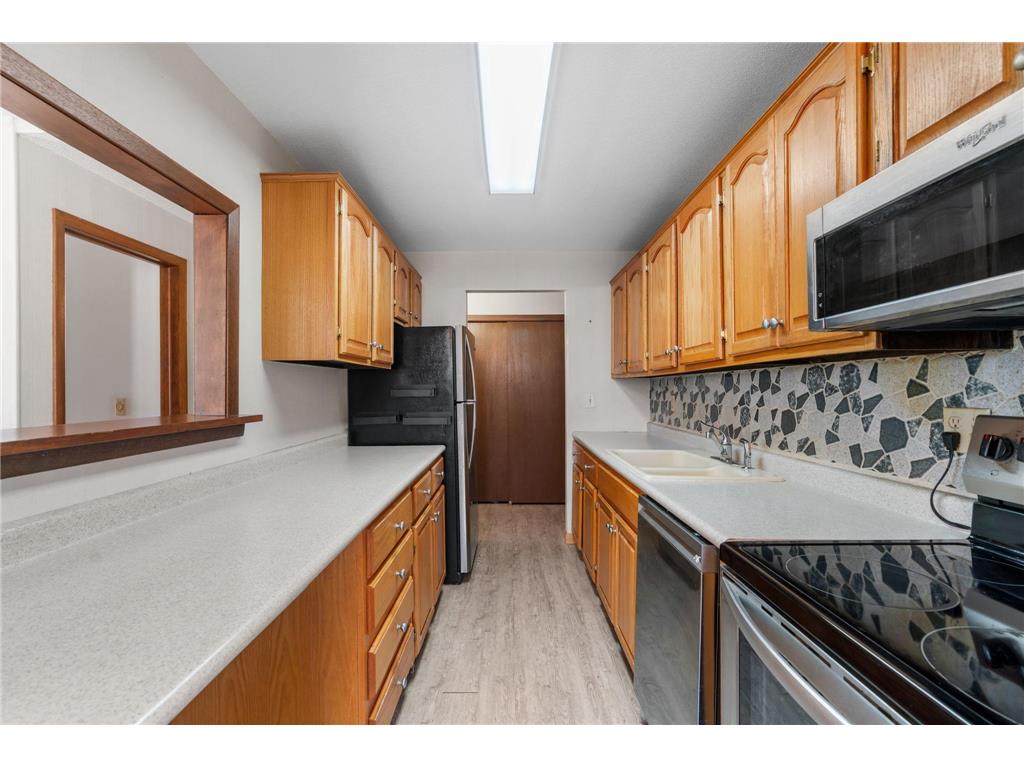 329 Geneva Avenue N #402 Oakdale MN 55128 - Tanners 7048266 image15
