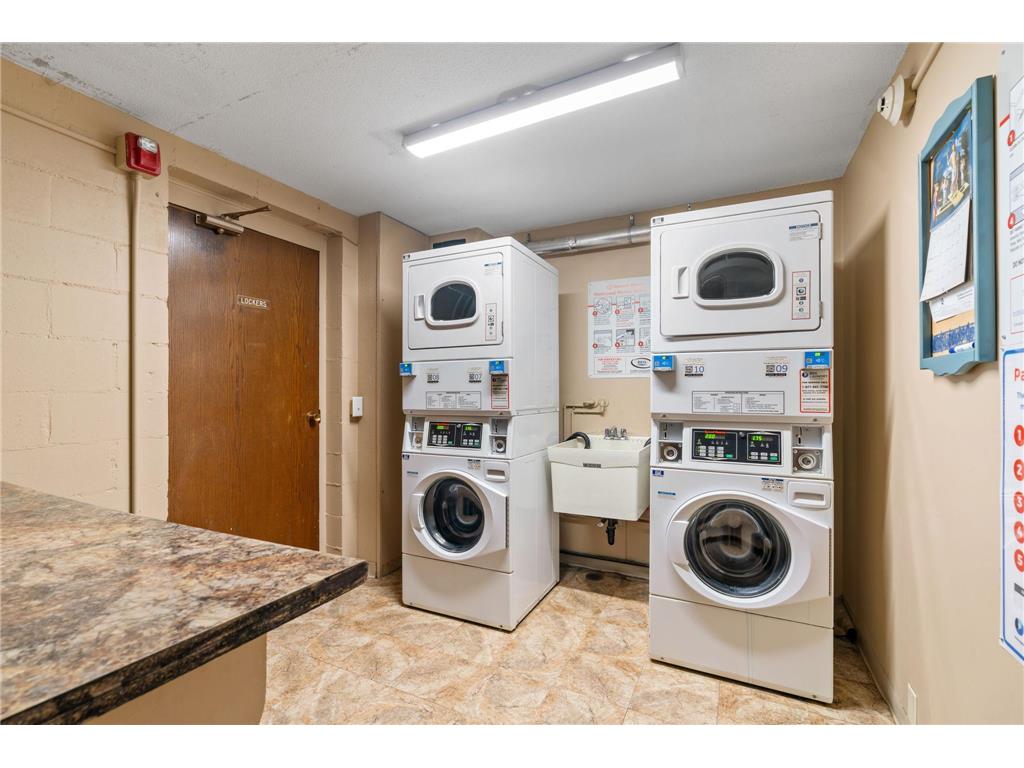329 Geneva Avenue N #402 Oakdale MN 55128 - Tanners 7048266 image30
