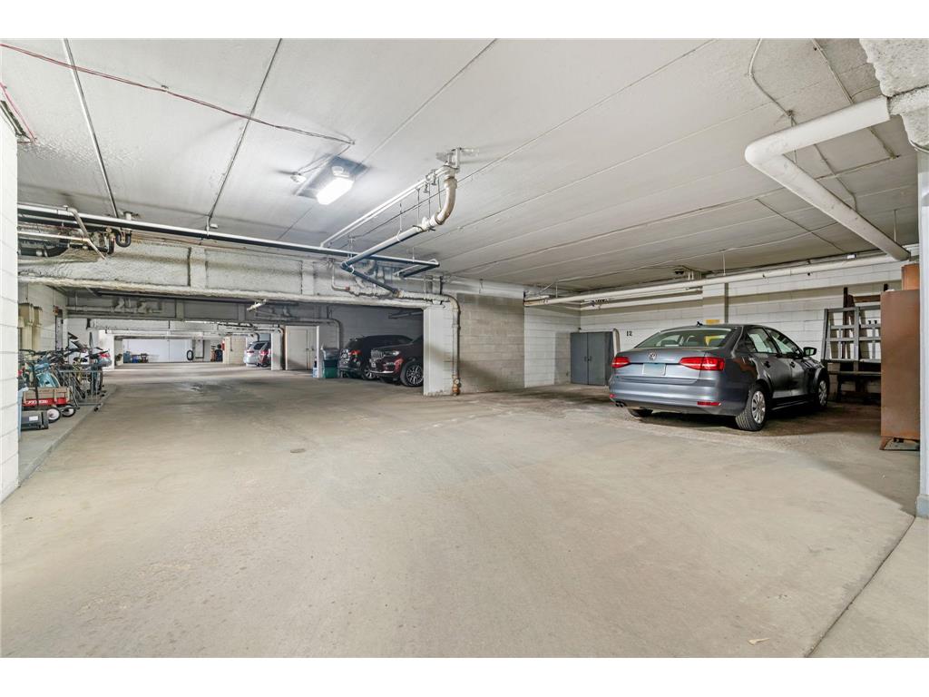 329 Geneva Avenue N #402 Oakdale MN 55128 - Tanners 7048266 image32