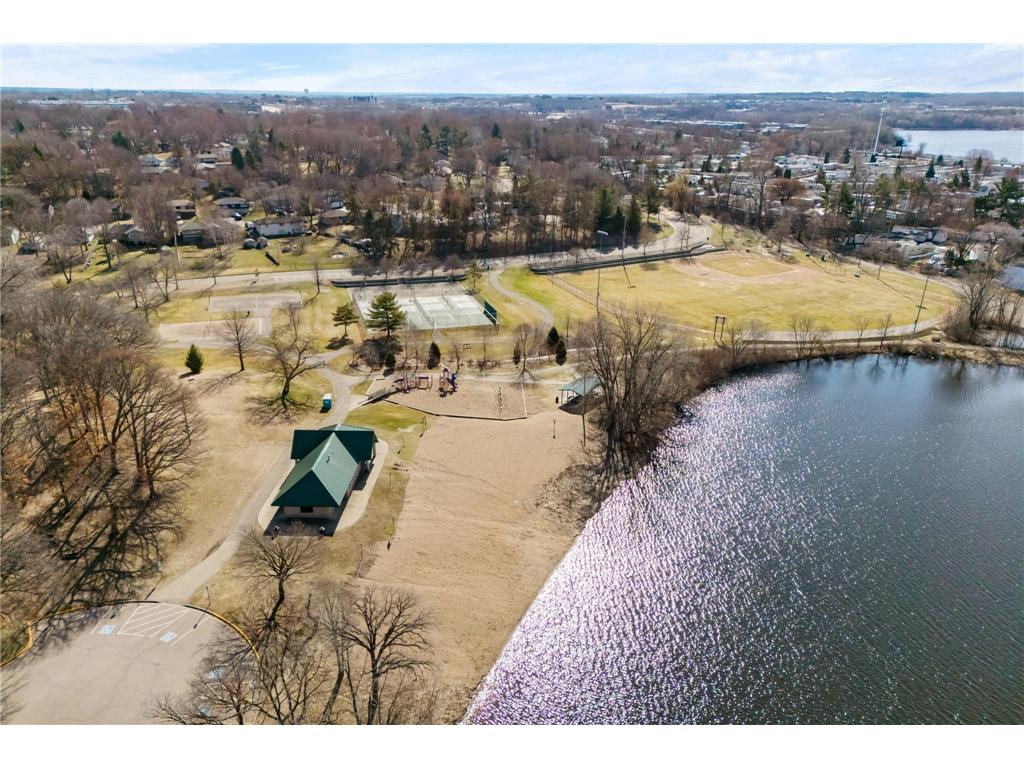 329 Geneva Avenue N #402 Oakdale MN 55128 - Tanners 7048266 image5