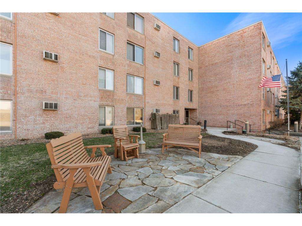 329 Geneva Avenue N #402 Oakdale MN 55128 - Tanners 7048266 image9