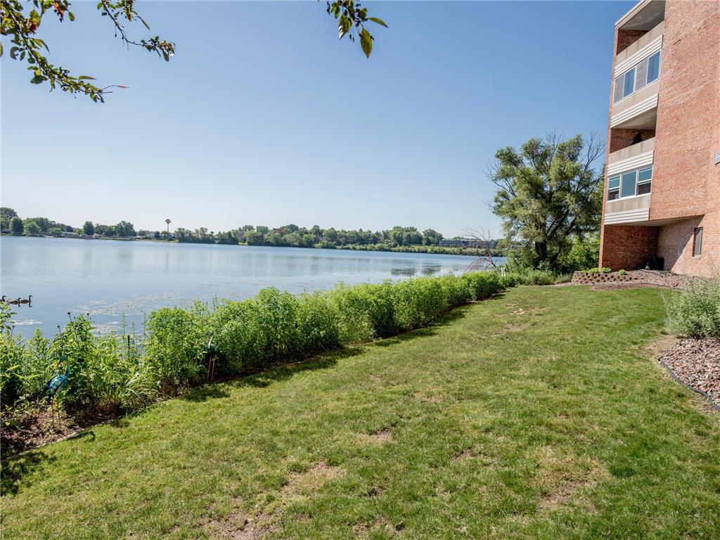 329 Geneva Avenue N #403 Oakdale MN 55128 - Tanners 7055661 image1