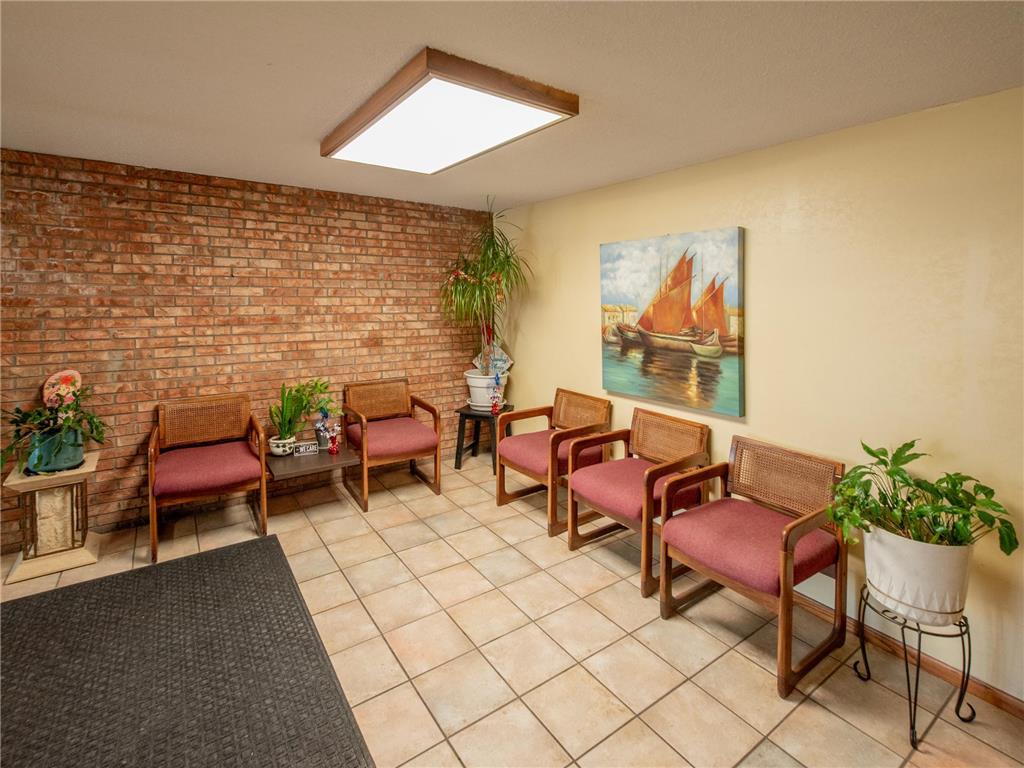 329 Geneva Avenue N #403 Oakdale MN 55128 - Tanners 7055661 image26