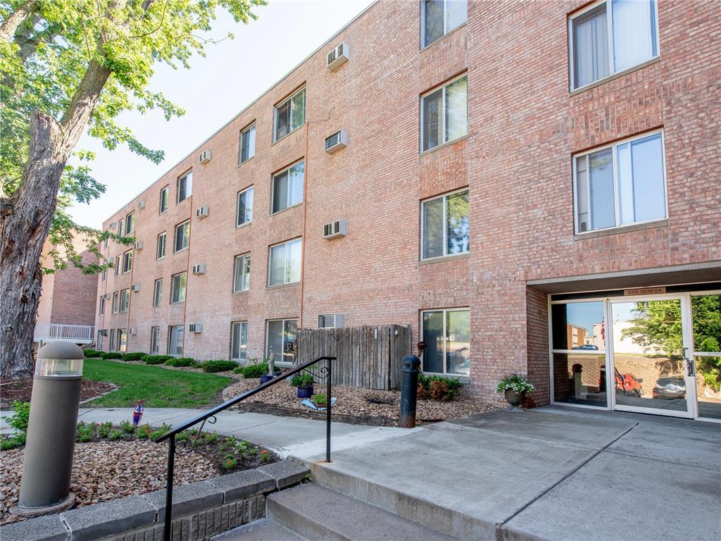 329 Geneva Avenue N #403 Oakdale MN 55128 - Tanners 7055661 image29