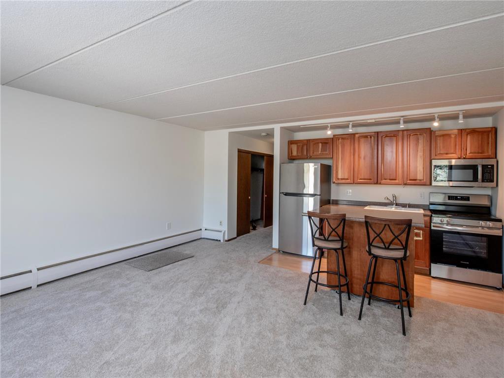 329 Geneva Avenue N #403 Oakdale MN 55128 - Tanners 7055661 image6