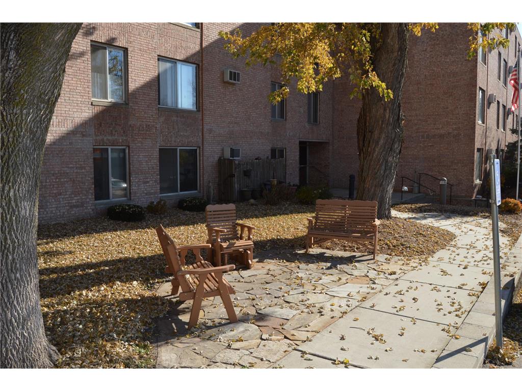 329 Geneva Avenue N 411, Oakdale, MN, 55128 MLS 6305161 Edina Realty