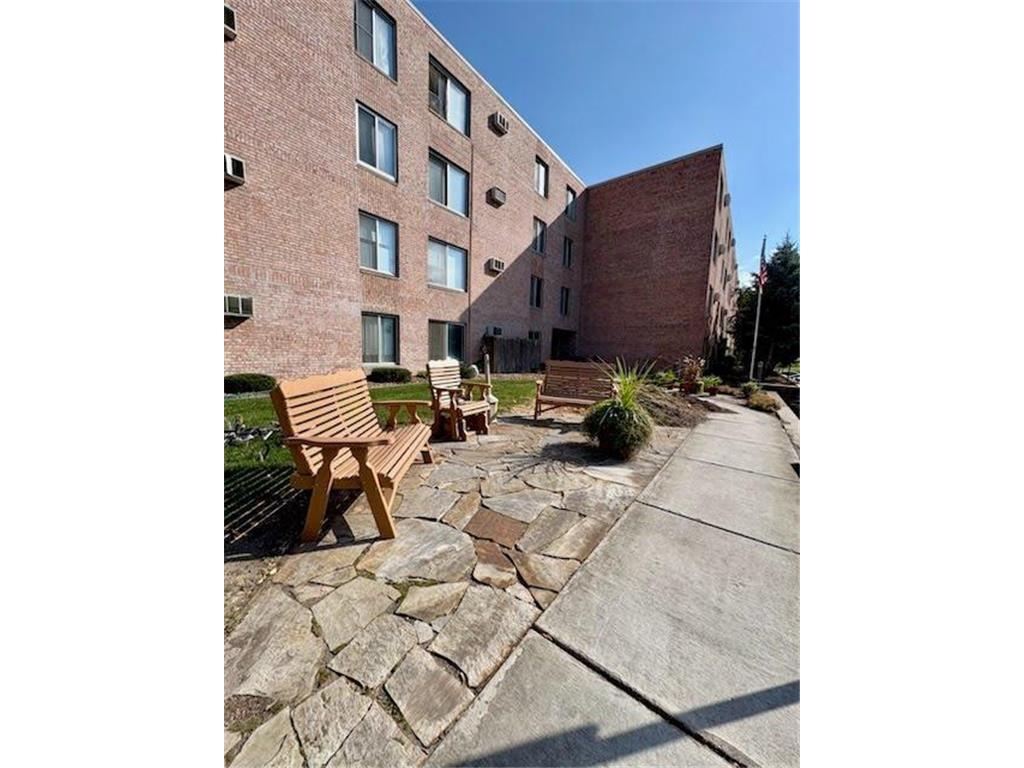 329 Geneva Avenue N #411 Oakdale MN 55128 - Tanners 6790051 image16