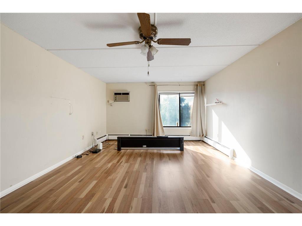 329 Geneva Avenue N #411 Oakdale MN 55128 - Tanners 6790051 image3