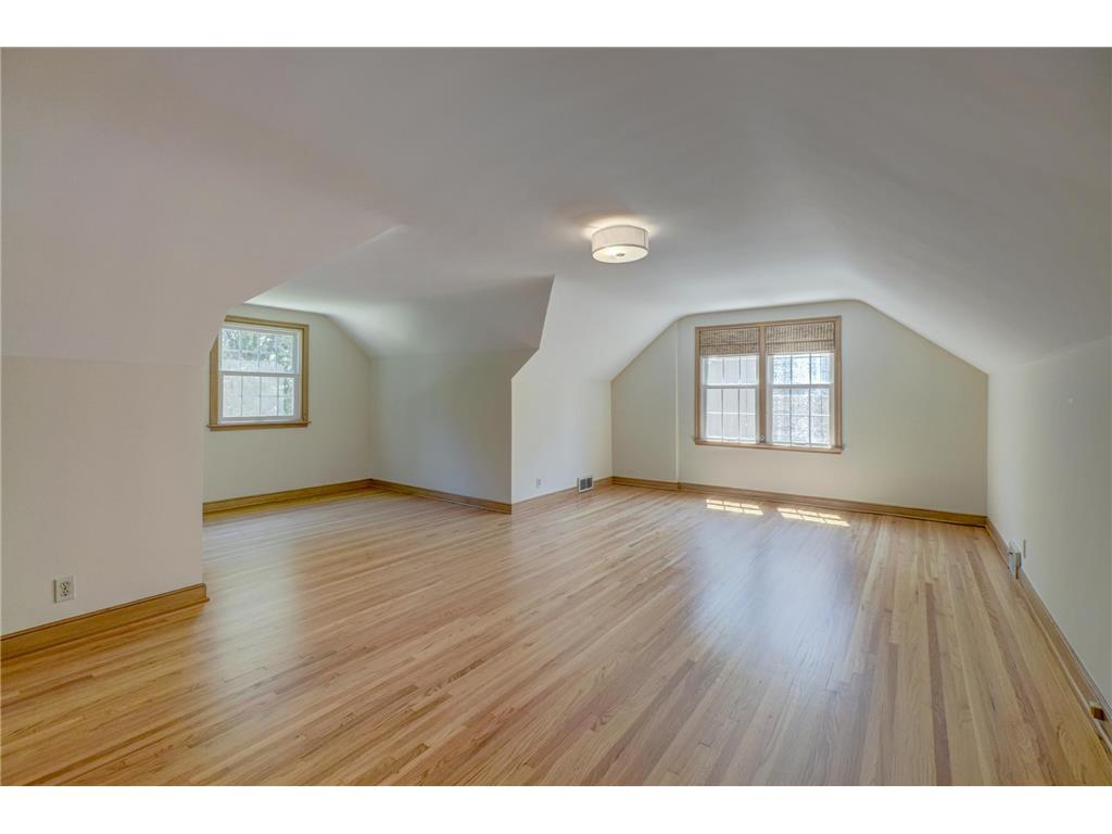 329 Stonebridge Boulevard Saint Paul MN 55105 7068443 image33