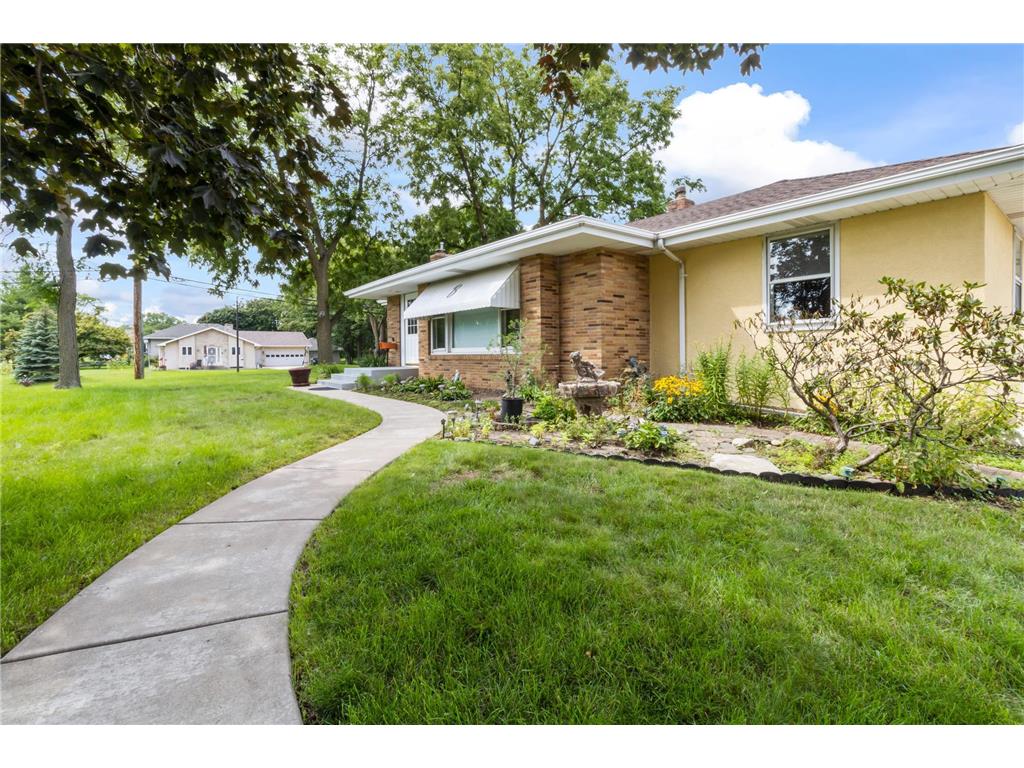 329 Wentworth Avenue E, West Saint Paul, MN 55118 MLS 6251631