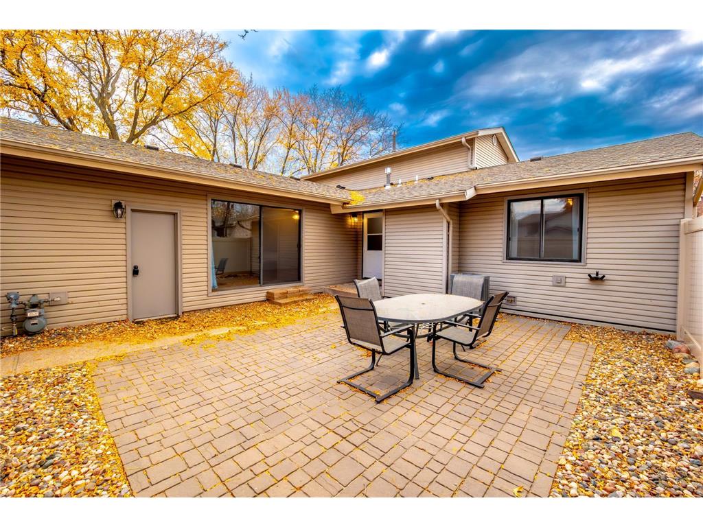 3290 Lower 67th St E Inver Grove Heights MN 55076 6622303 image1