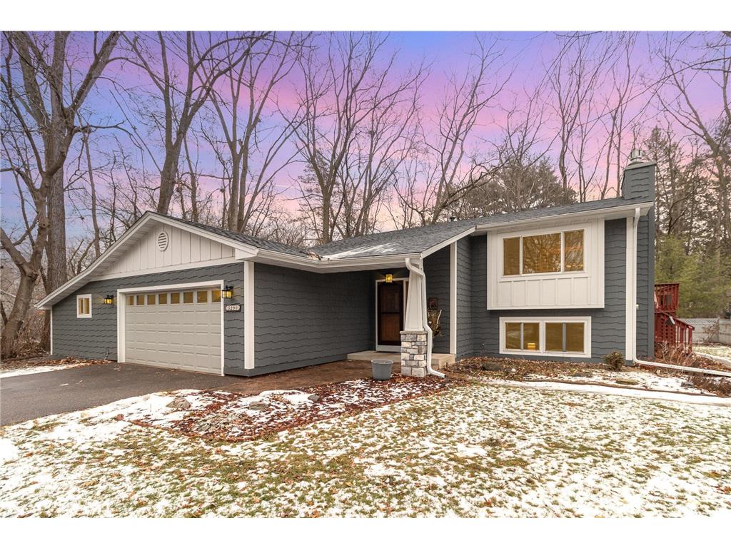 3290 Victoria Street N Shoreview MN 55126 6482254 image1