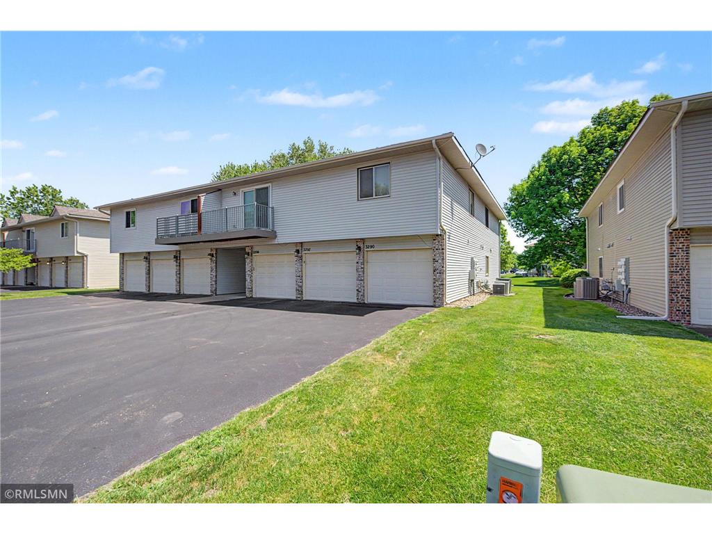 3292 Greenbrier Street #3292D Vadnais Heights MN 55127 7080194 image1