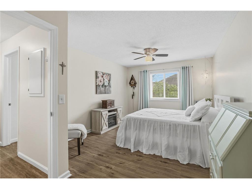 3295 Greenbrier Street #D105 Vadnais Heights MN 55127 7062757 image21