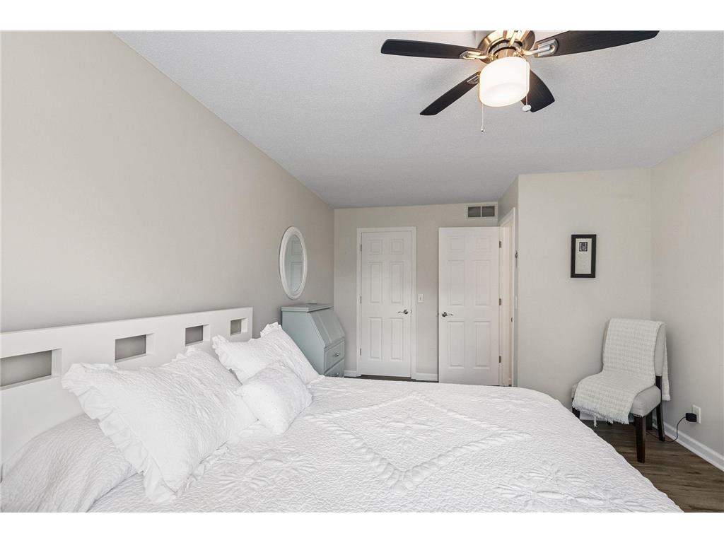 3295 Greenbrier Street #D105 Vadnais Heights MN 55127 7062757 image25