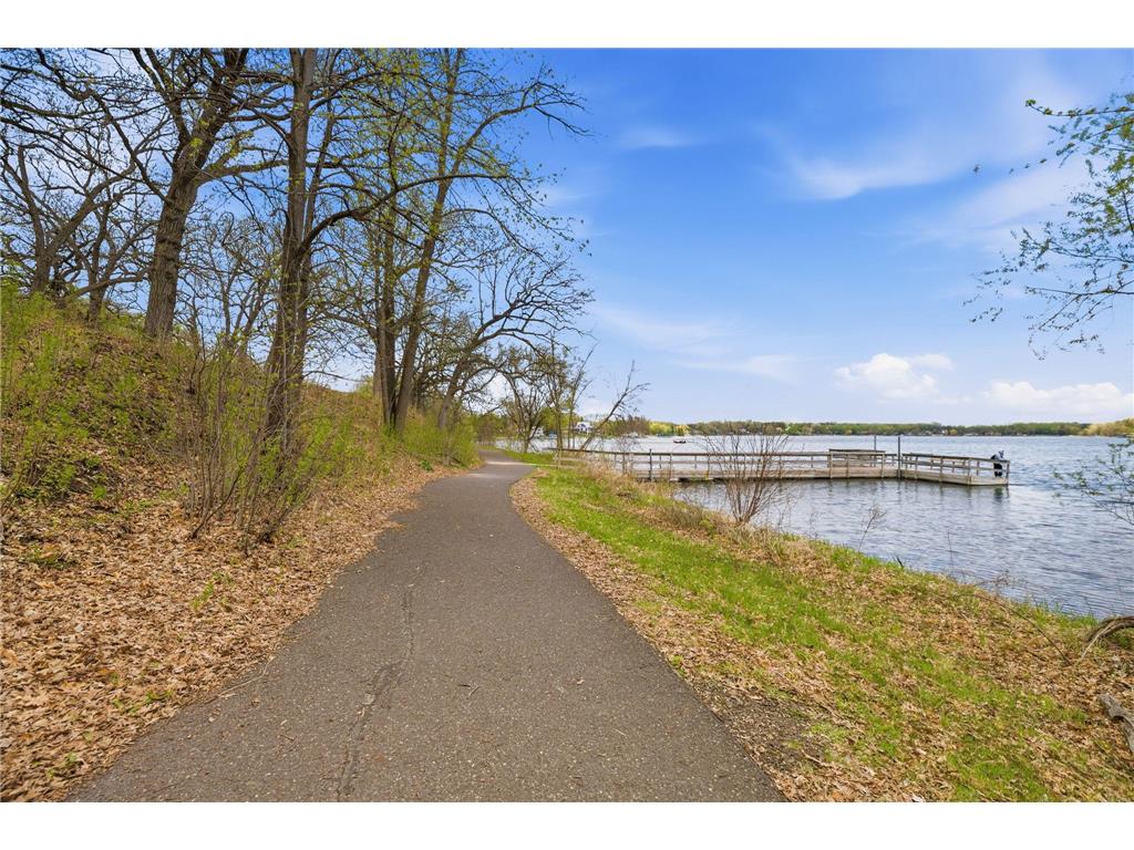 3295 Greenbrier Street #D105 Vadnais Heights MN 55127 7062757 image33