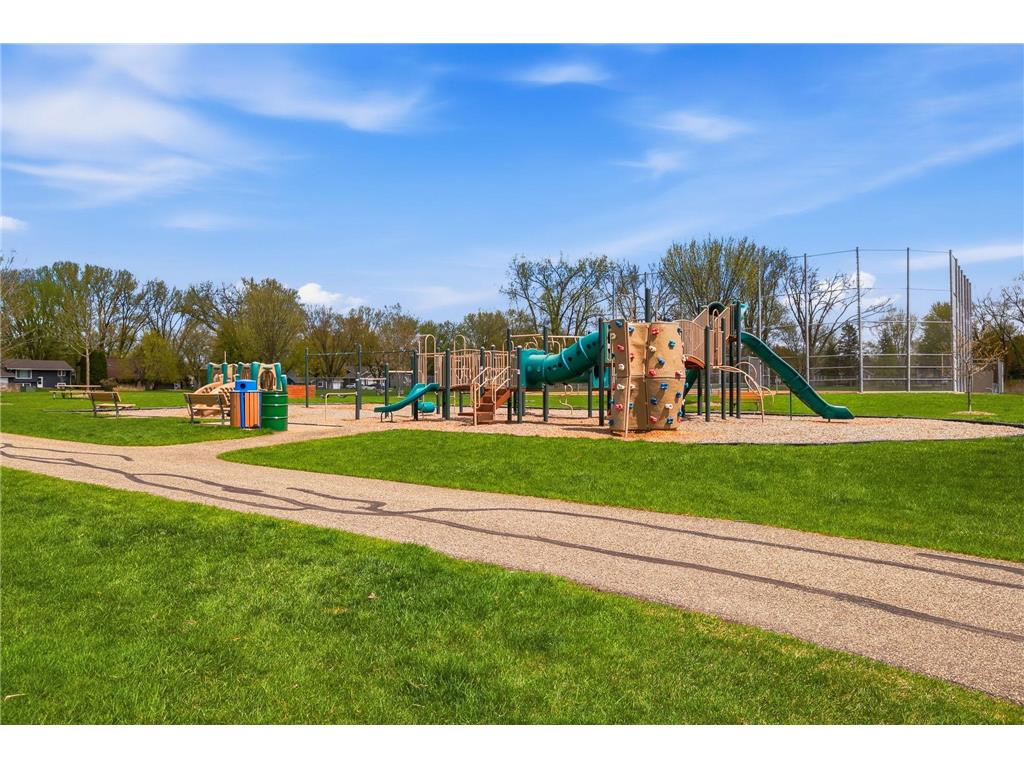 3295 Greenbrier Street #D105 Vadnais Heights MN 55127 7062757 image37