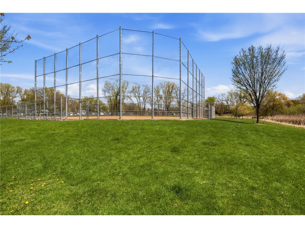 3295 Greenbrier Street #D105 Vadnais Heights MN 55127 7062757 image40