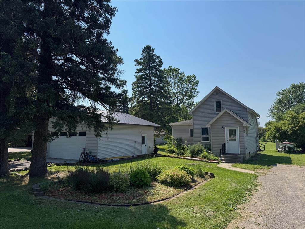33 Carlson Avenue NW Blackduck MN 56630 7111288 image1