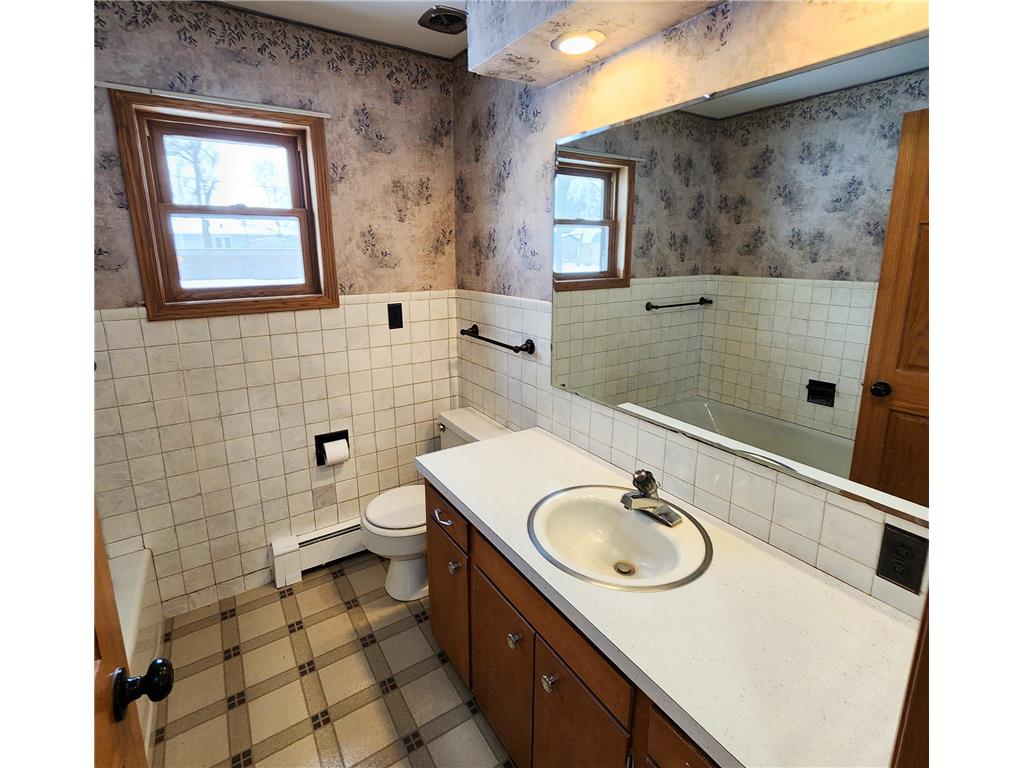 330 1st Street W Lake Lillian MN 56253 6823469 image15