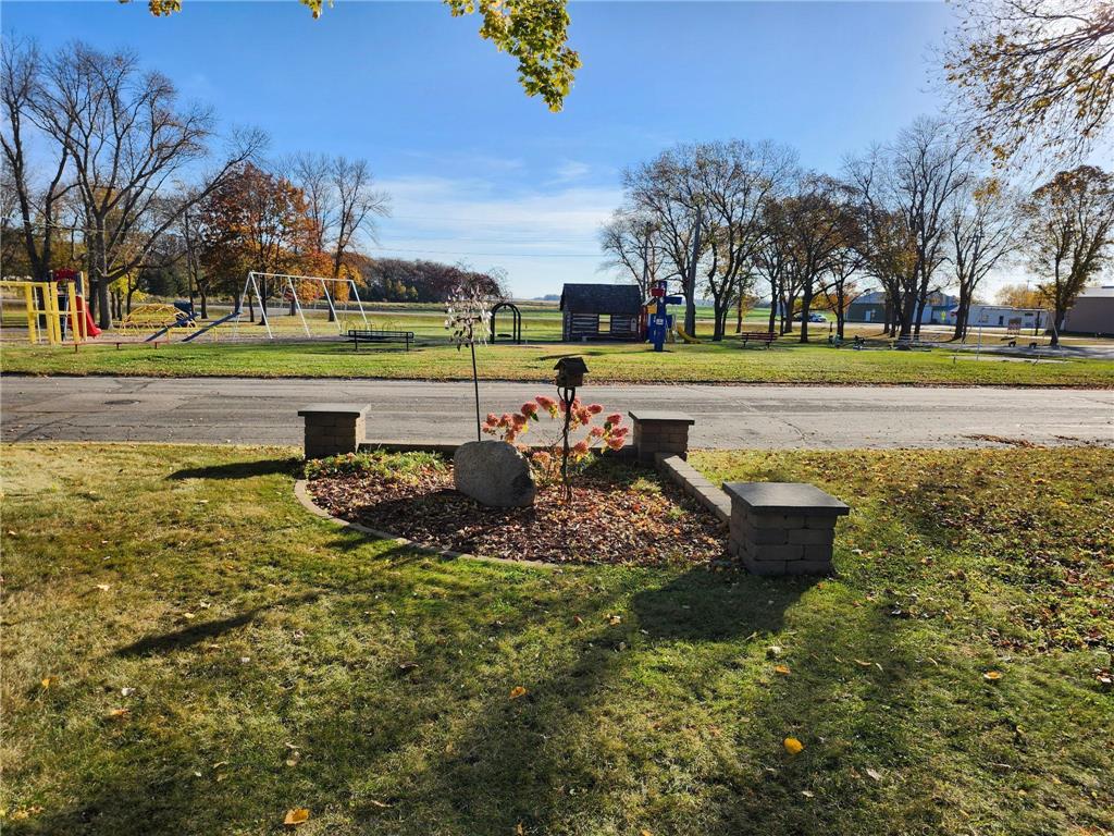 330 1st Street W Lake Lillian MN 56253 6823469 image28