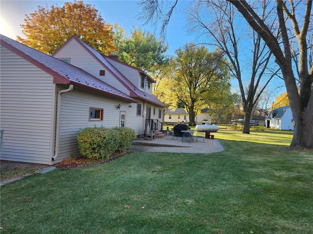 330 1st Street W Lake Lillian MN 56253 6823469 image33