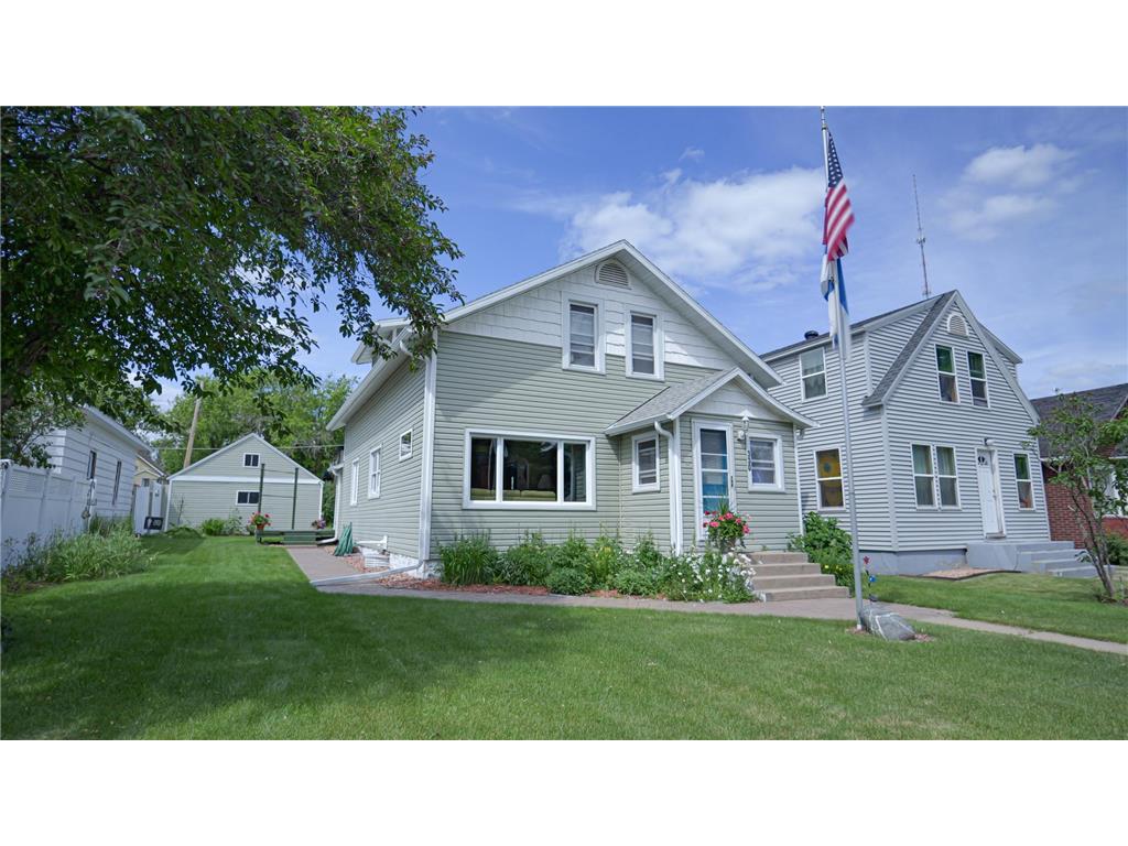 330 3rd Avenue Calumet MN 55716 6561871 image1