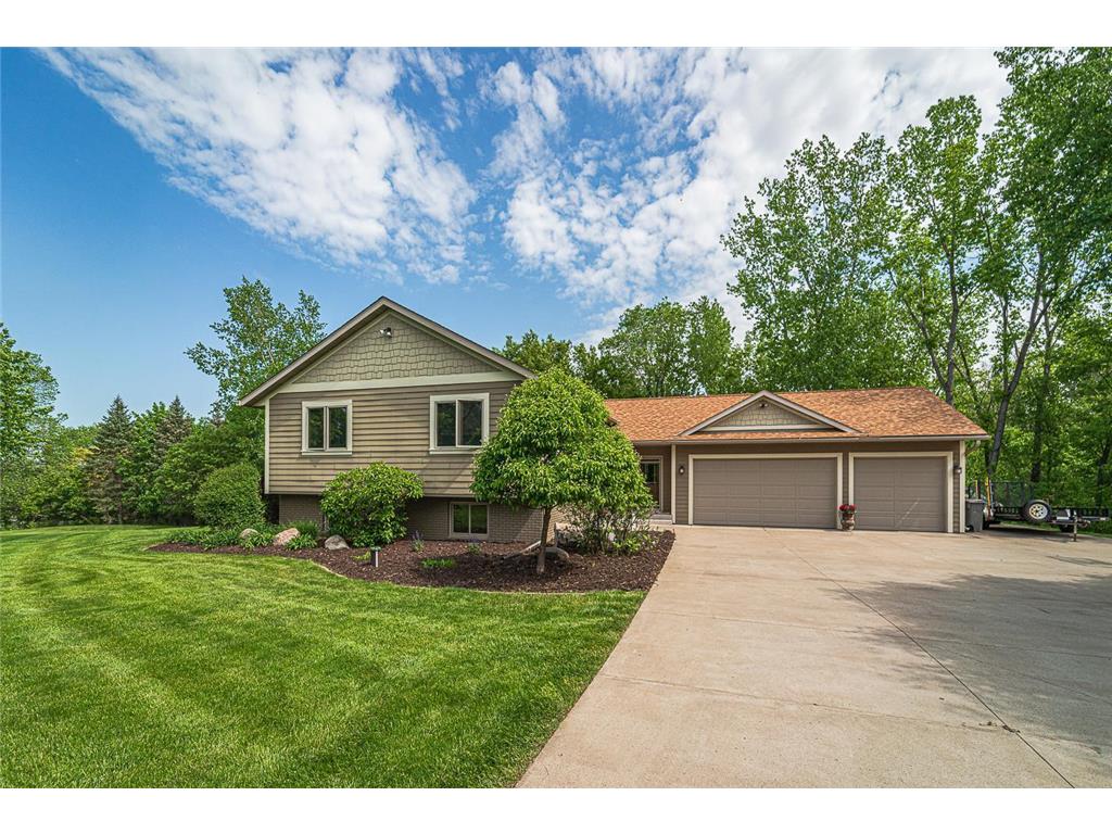 330 Highview Road Hudson WI 54016 6535092 image1