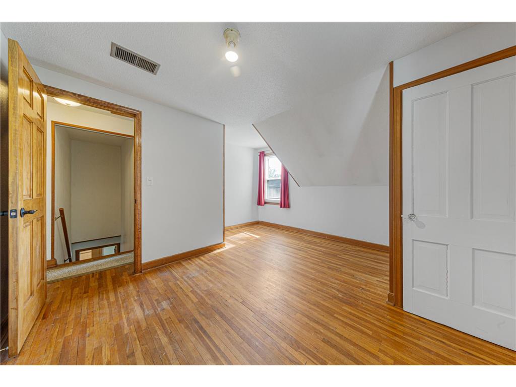 330 Lake Street W Waterville MN 56096 7089749 image20