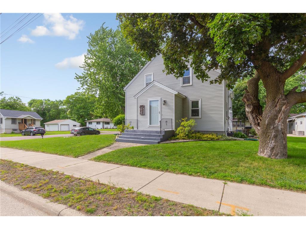 330 Lake Street W Waterville MN 56096 7089749 image37