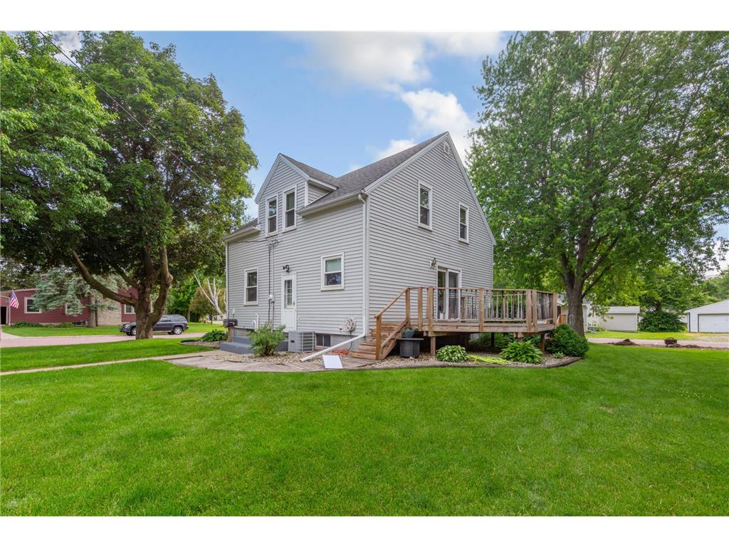 330 Lake Street W Waterville MN 56096 7089749 image38