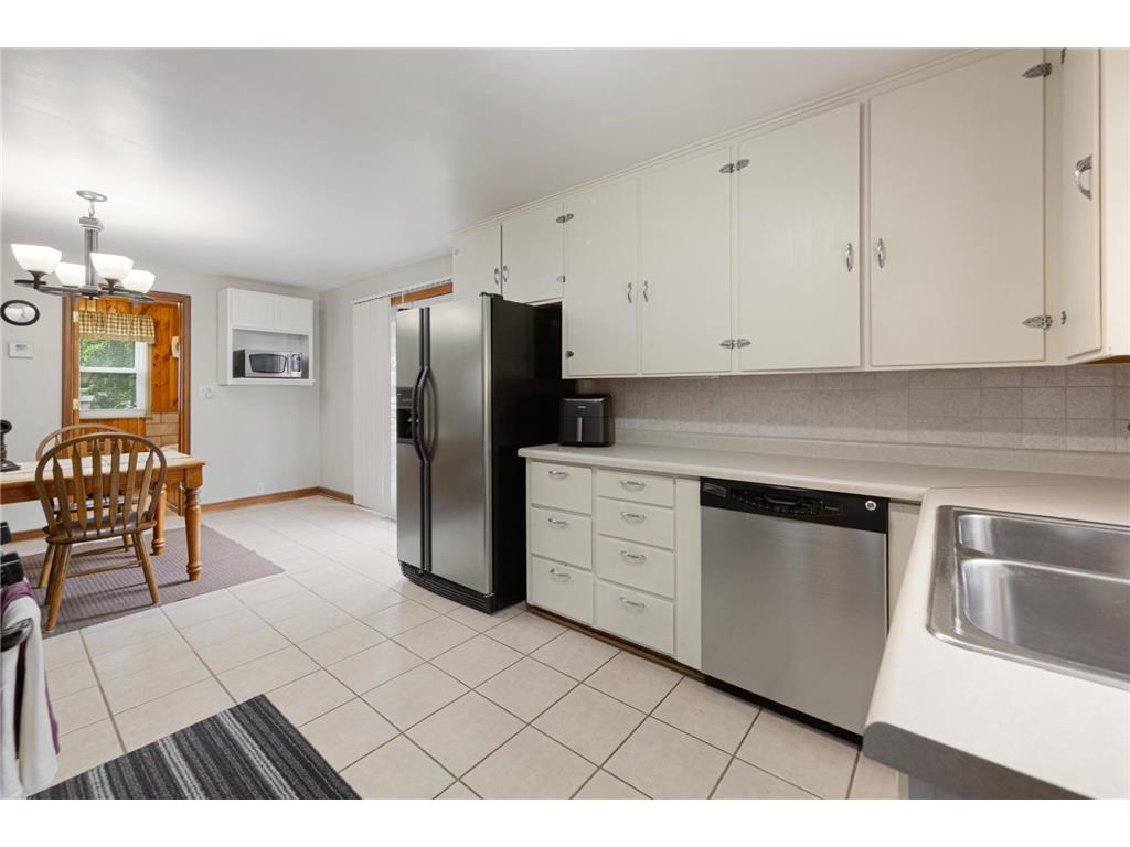 330 Lake Street W Waterville MN 56096 7089749 image9