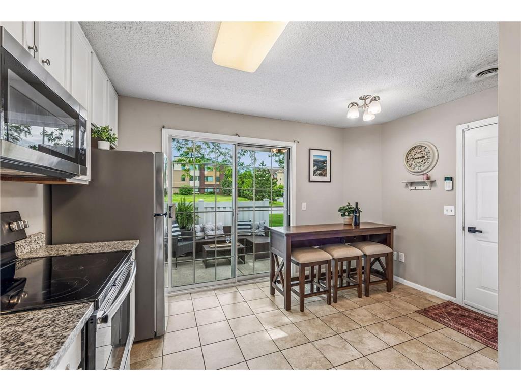 330 Leeward Trail Woodbury MN 55129 7074824 image12