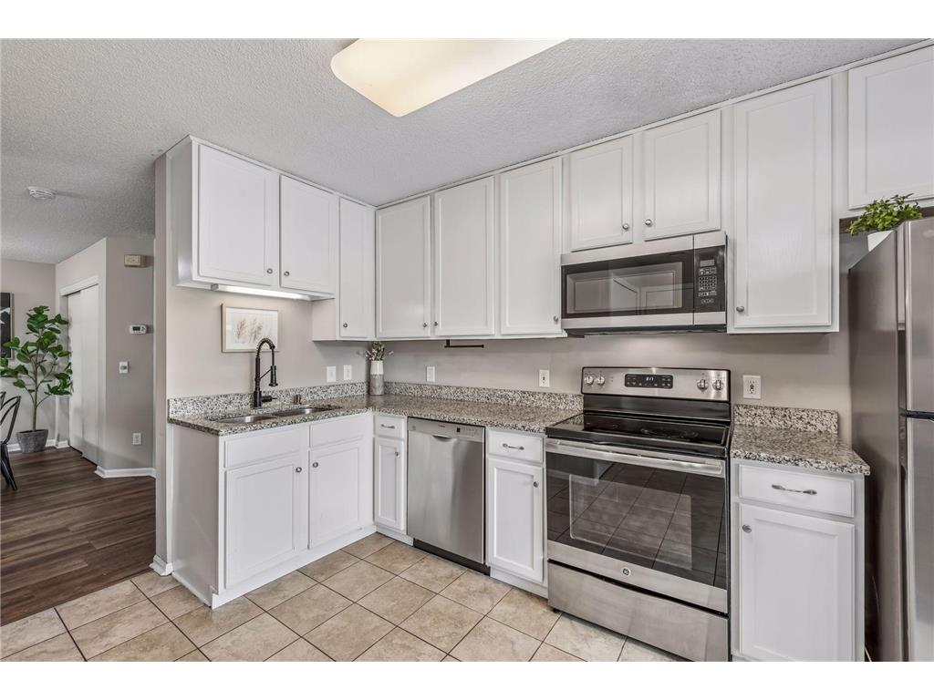 330 Leeward Trail Woodbury MN 55129 7074824 image15