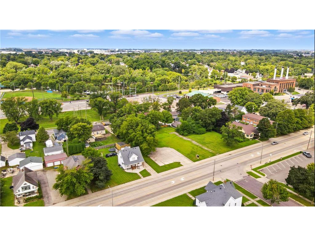 330 S Oak Avenue Owatonna MN 55060 7000722 image1