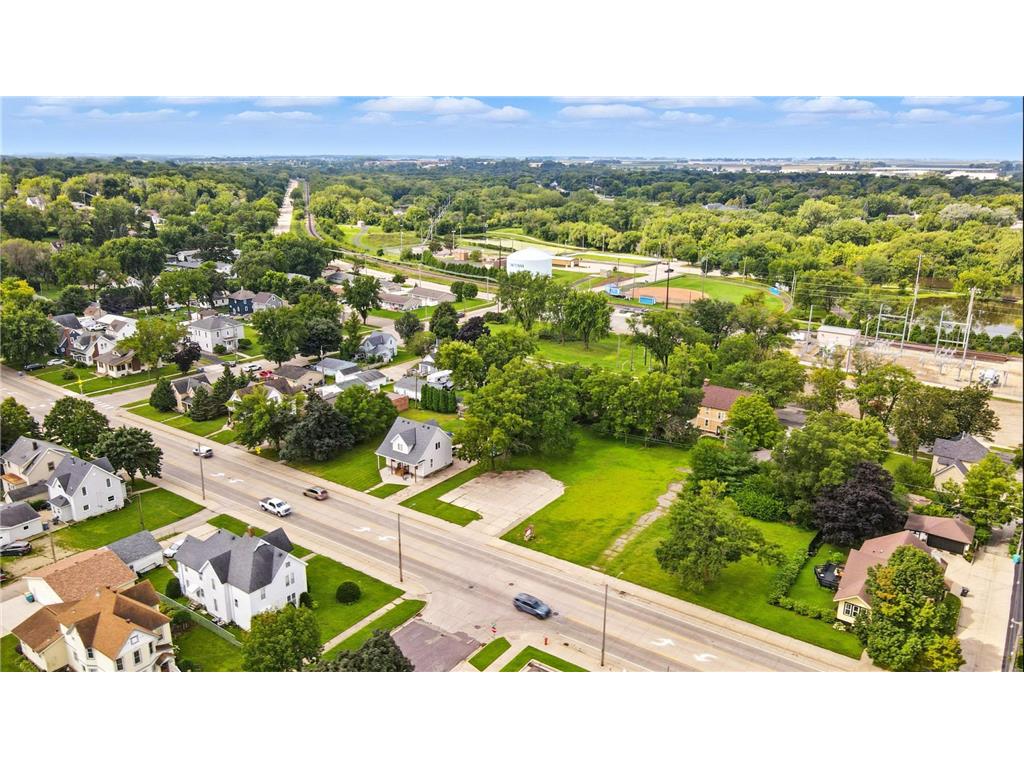 330 S Oak Avenue Owatonna MN 55060 7000722 image2