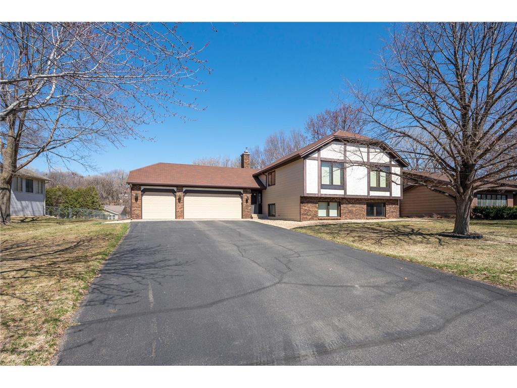 330 Swanson Circle Burnsville MN 55306 6352937 image1