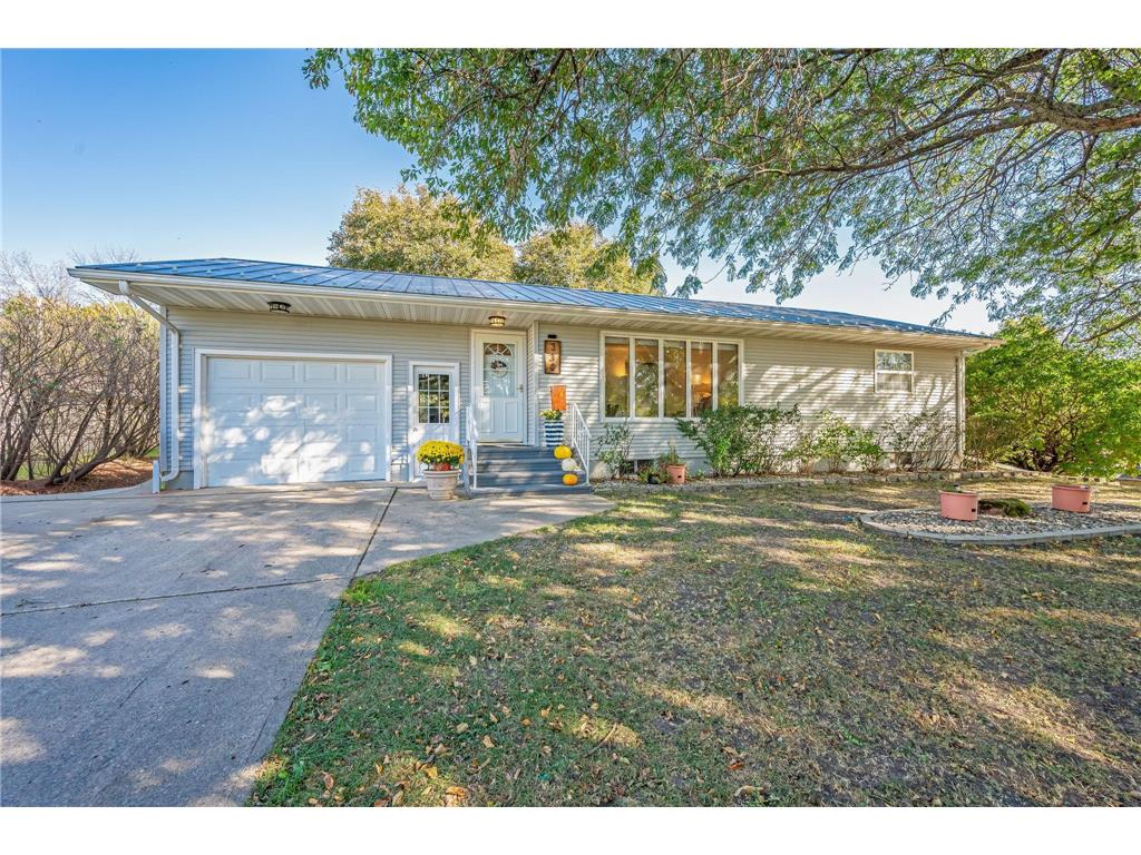 330 W 2nd Street Granada MN 56039 6803395 image1
