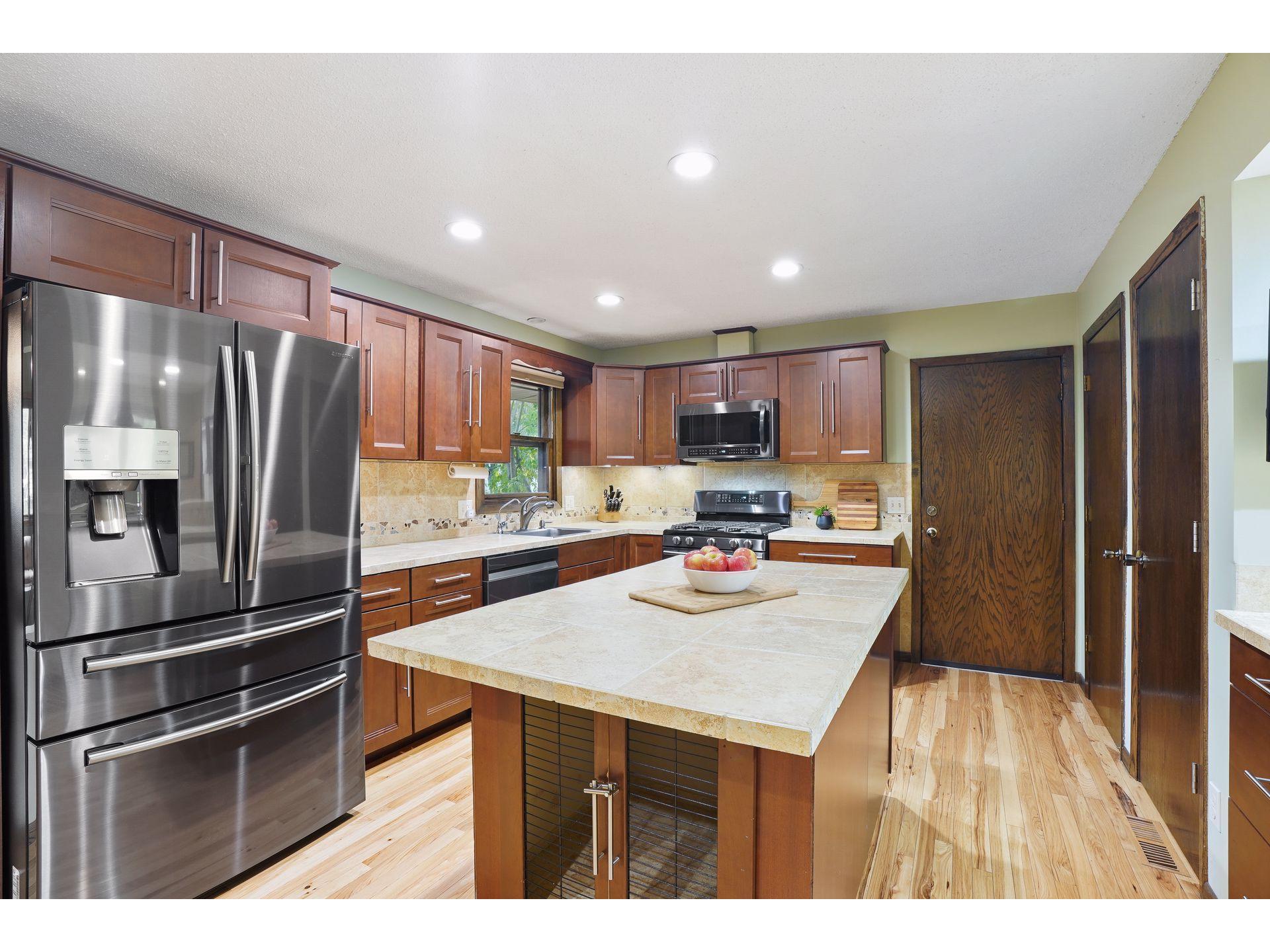 3300 Brunswick Avenue N Crystal MN 55422 6111018 image1