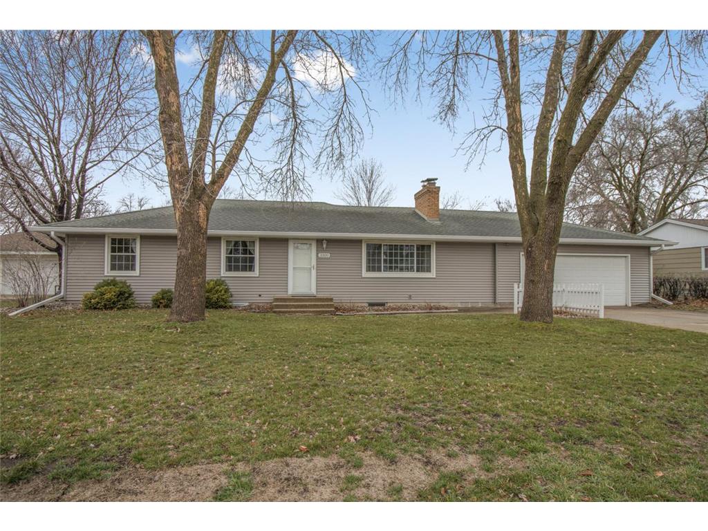 3300 Canterbury Drive Bloomington MN 55431 6513951 image1